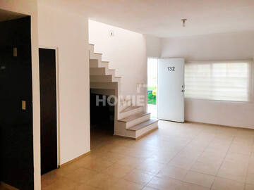  ¡Increíble casa de dos niveles en renta en Residencial Los Prados Oacalco, Conjunto Jazmines, Oacalco, Yautepec, Morelos! 